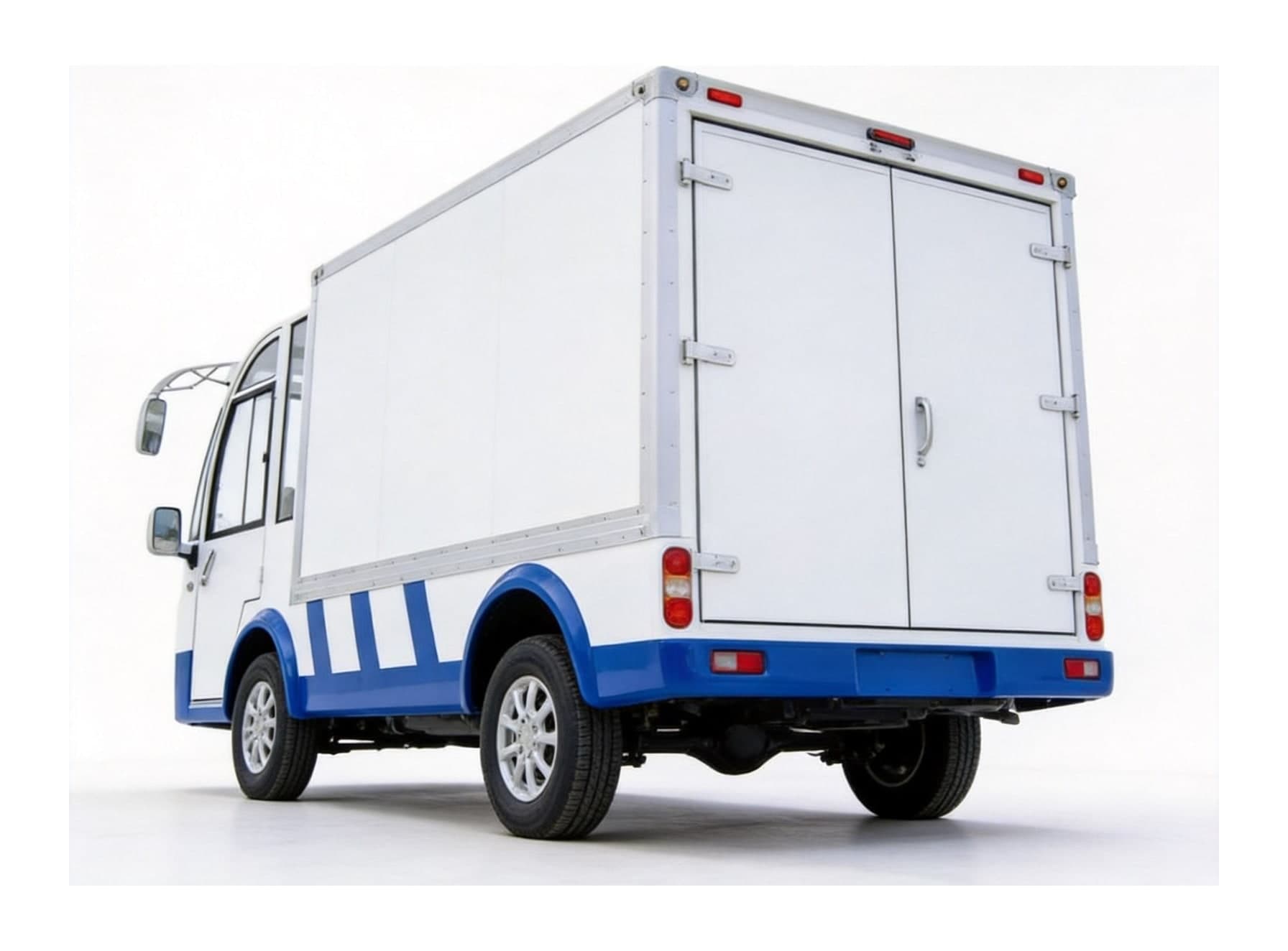 Qilu Fengde FD006A-2FGXH Single-Row Electric Box Van 3